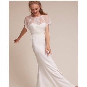 Amy Kuschel Sonoma Ivory Topper